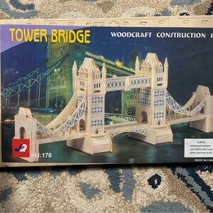 Tower Bridge Woodcraft Construction Kit
